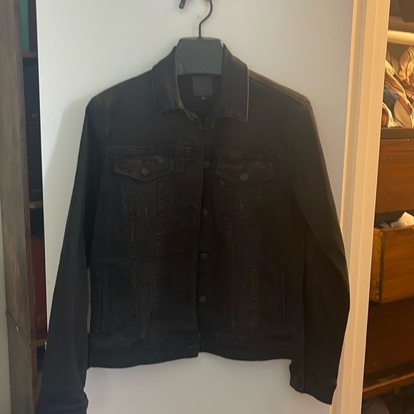 Black distressed Jean jacket - Picture 1 of 6
